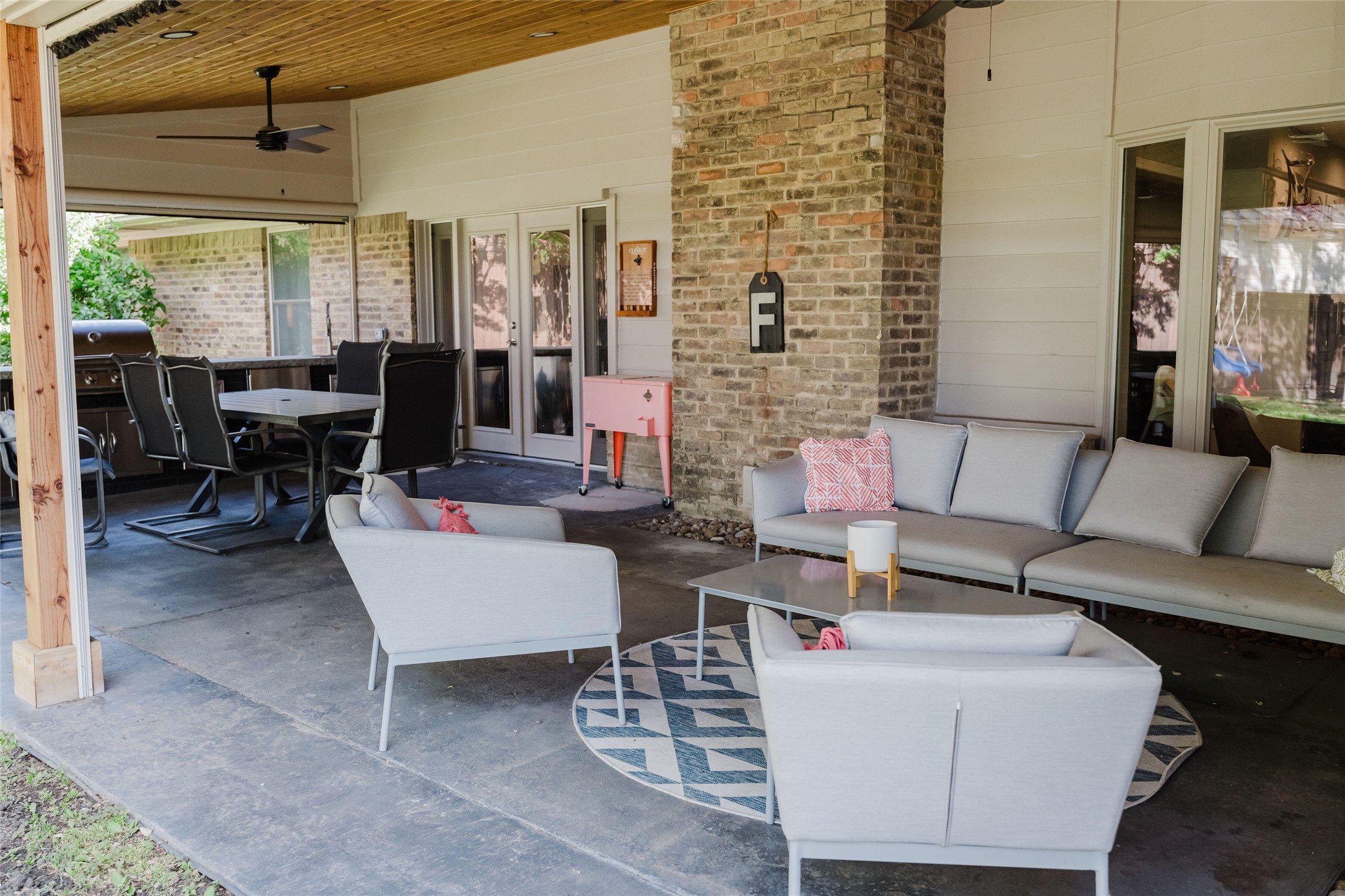 3257 Brookhaven Club Drive Farmers Branch TX 75234