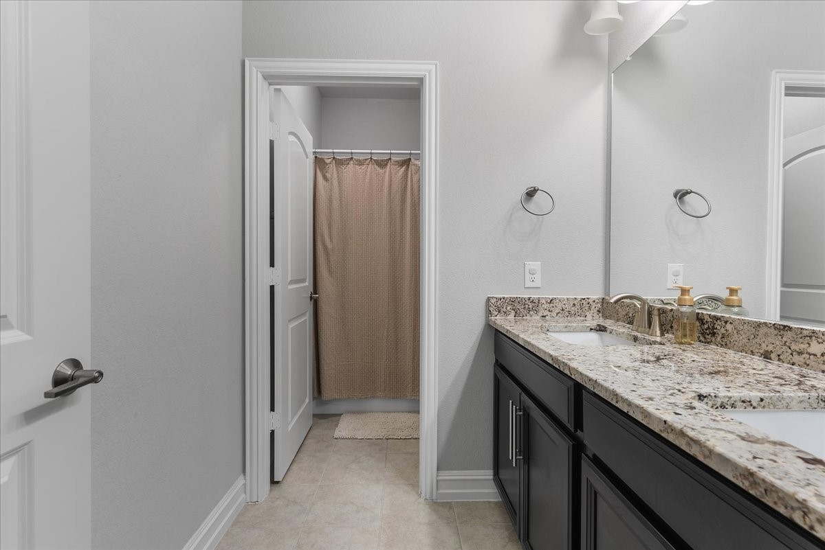 817 Crest Breeze Drive Fort Worth TX 76052