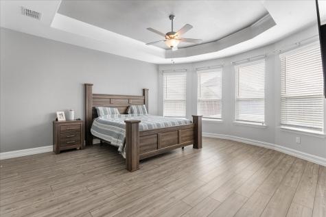 817 Crest Breeze Drive Fort Worth TX 76052