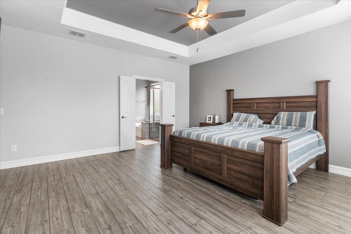 817 Crest Breeze Drive Fort Worth TX 76052