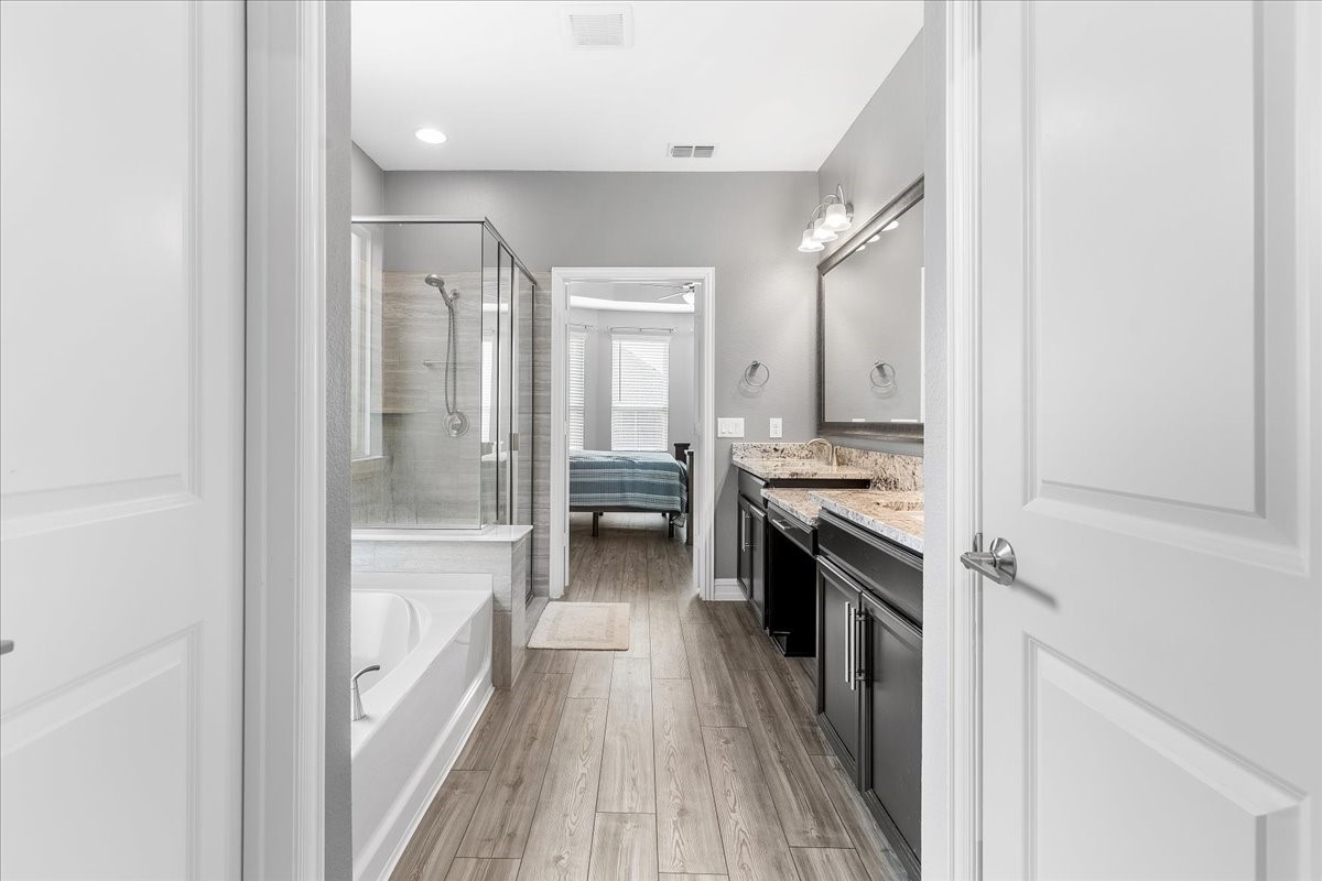 817 Crest Breeze Drive Fort Worth TX 76052