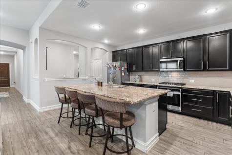 817 Crest Breeze Drive Fort Worth TX 76052
