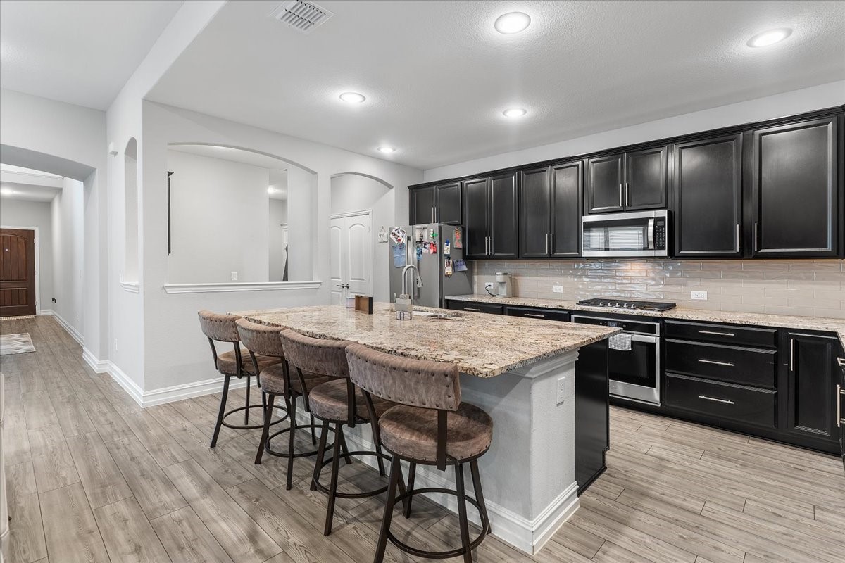 817 Crest Breeze Drive Fort Worth TX 76052