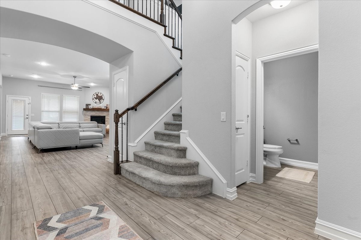 817 Crest Breeze Drive Fort Worth TX 76052