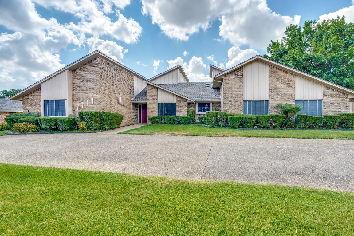 7710 Lone Moor Circle Dallas TX 75248