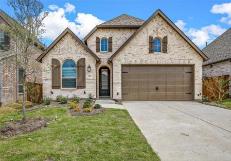 2013 Pelham Drive Aubrey TX 76227
