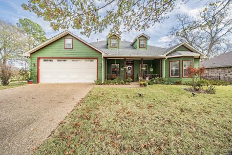528 4th Street Chandler TX 75758
