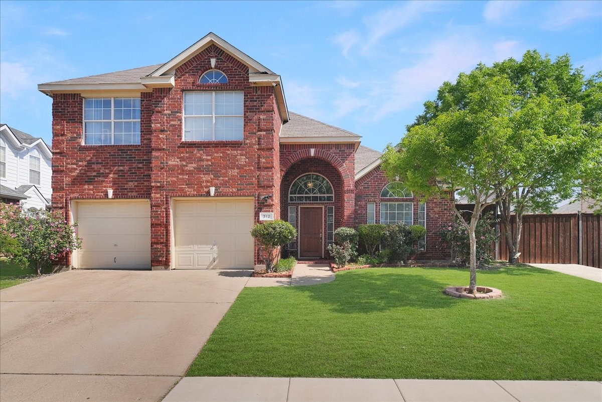 312 Foxglove Court Grand Prairie TX 75052