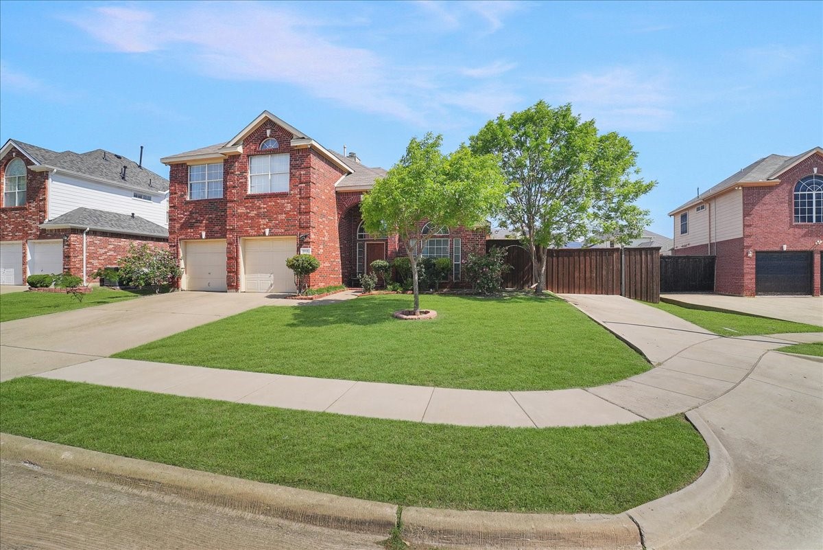 312 Foxglove Court Grand Prairie TX 75052