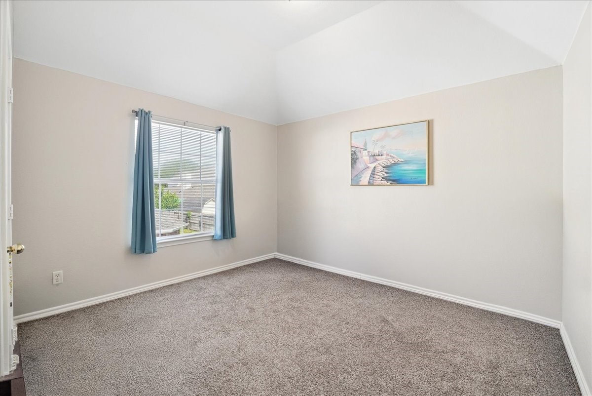 312 Foxglove Court Grand Prairie TX 75052