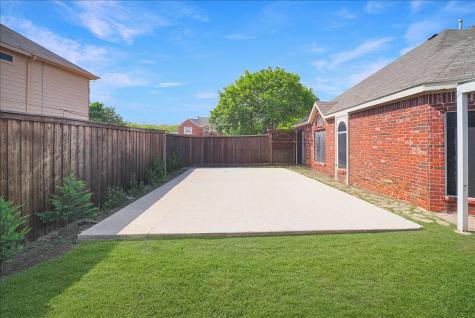 312 Foxglove Court Grand Prairie TX 75052