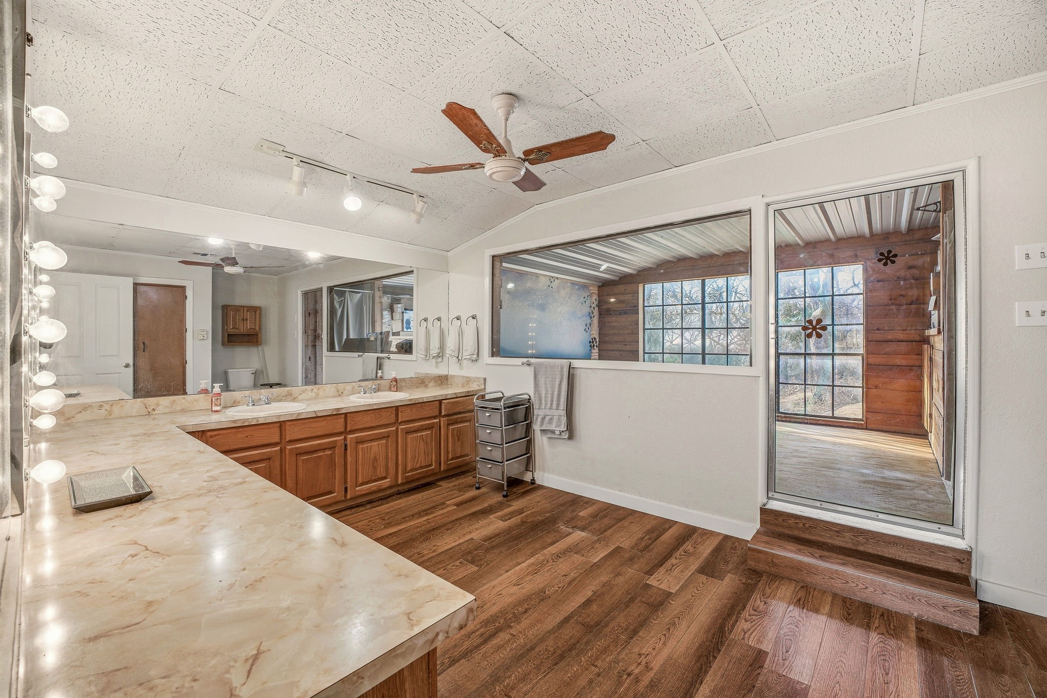 2917 Waterwood Court Granbury TX 76048