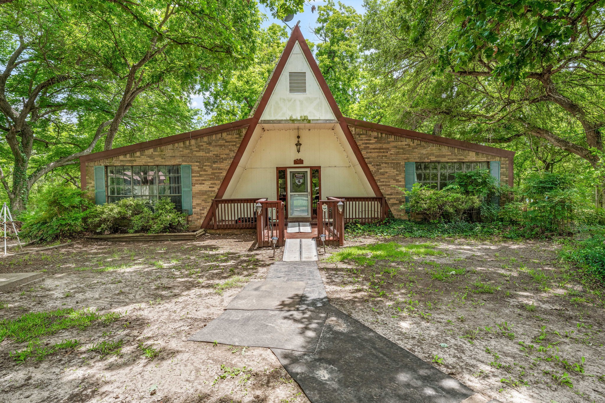 2917 Waterwood Court Granbury TX 76048
