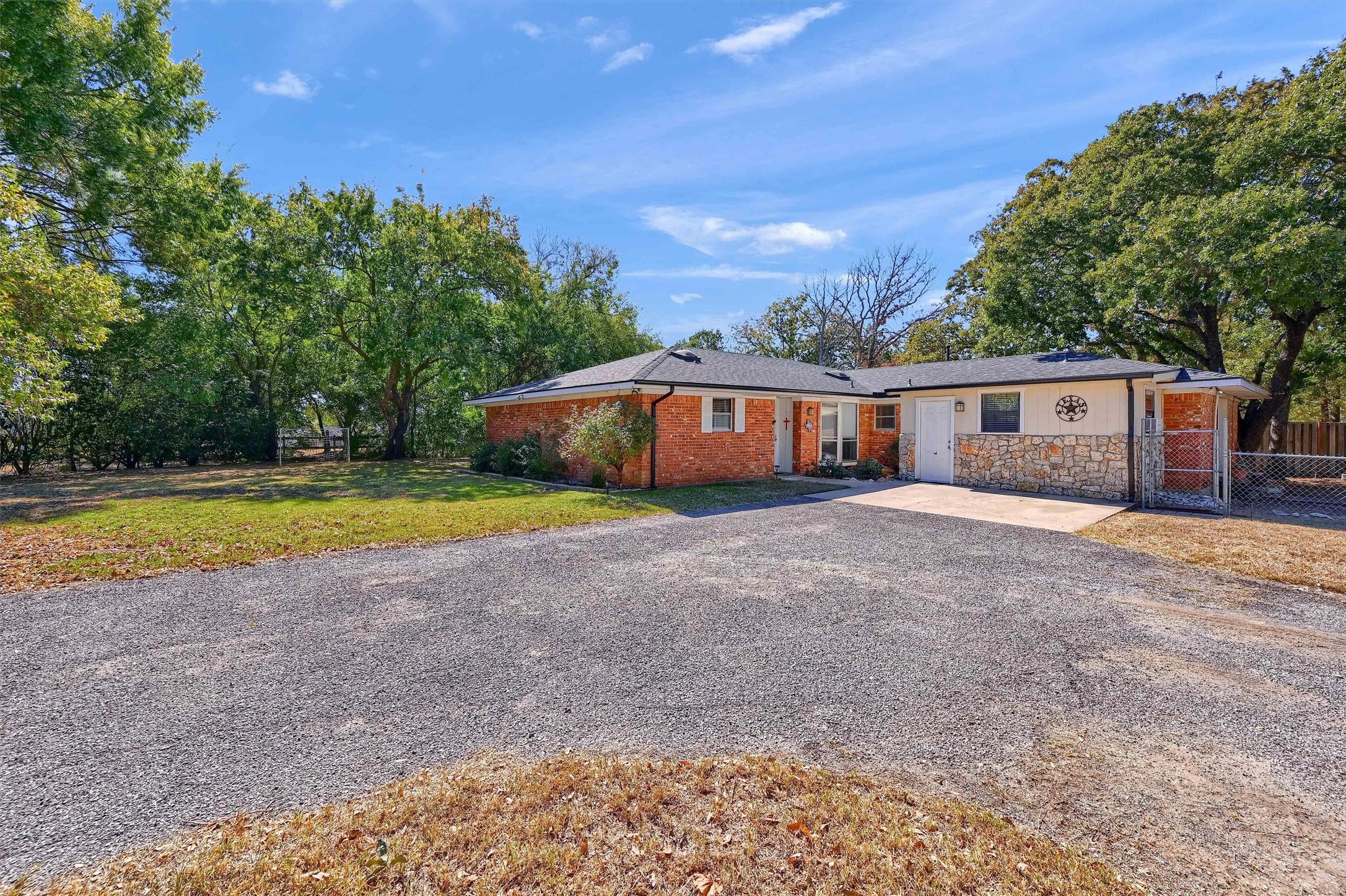 701 Verna Lane Denison TX 75020