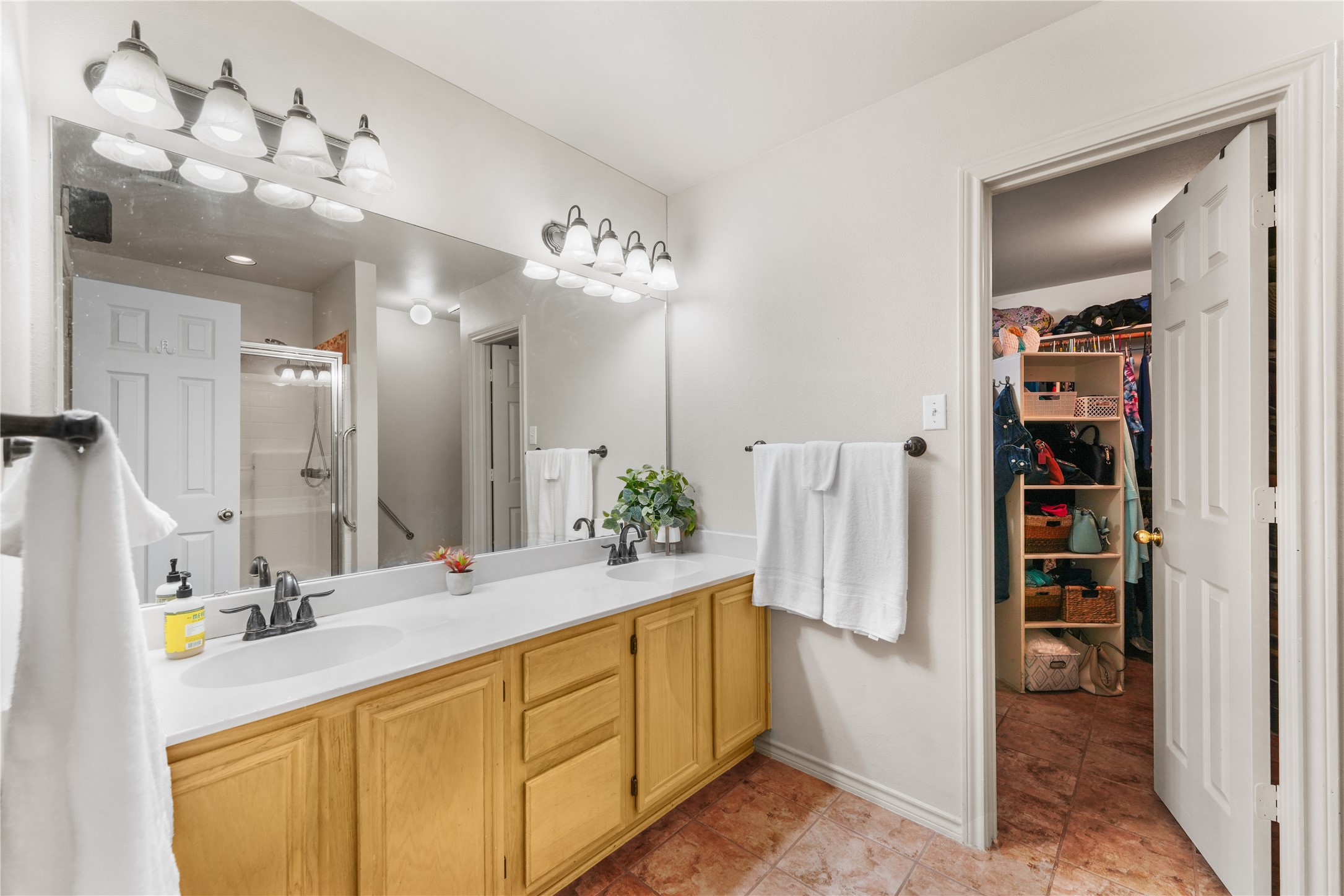 231 Juniper Ridge Circle Desoto TX 75115