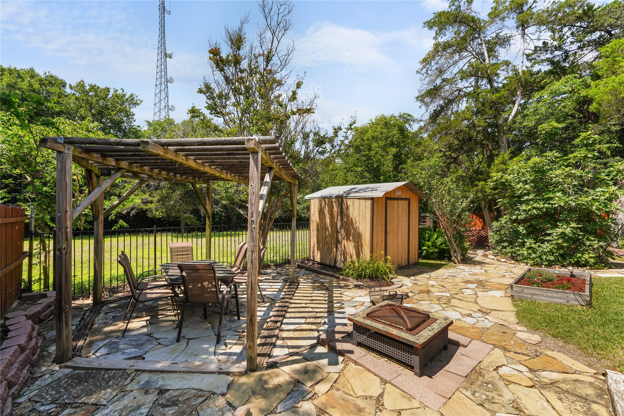 231 Juniper Ridge Circle Desoto TX 75115