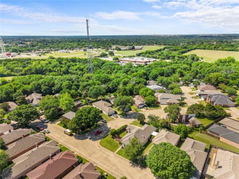 231 Juniper Ridge Circle DeSoto TX 75115