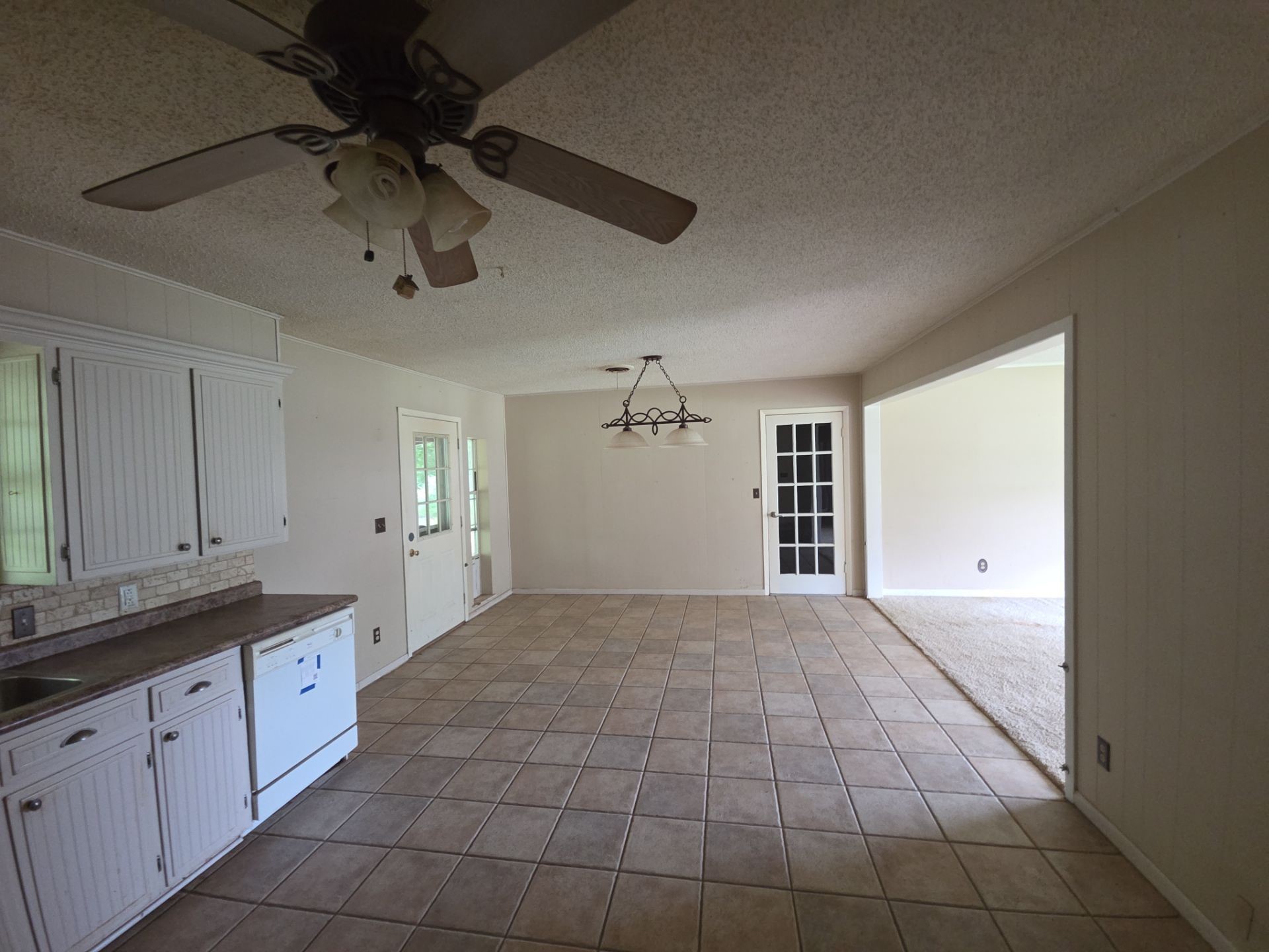 709 Lee Street Bowie TX 76230