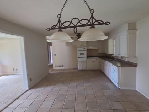 709 Lee Street Bowie TX 76230