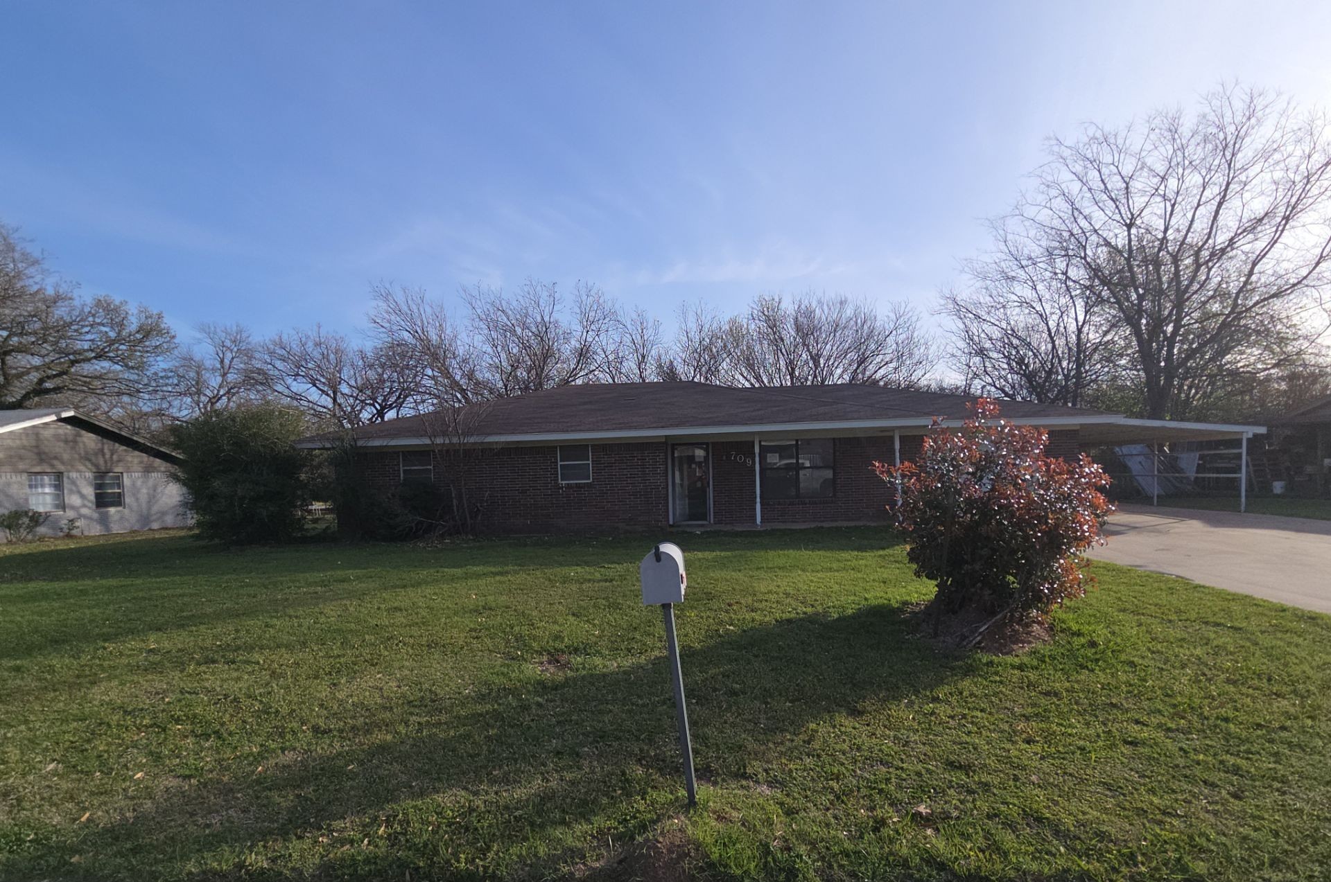 709 Lee Street Bowie TX 76230