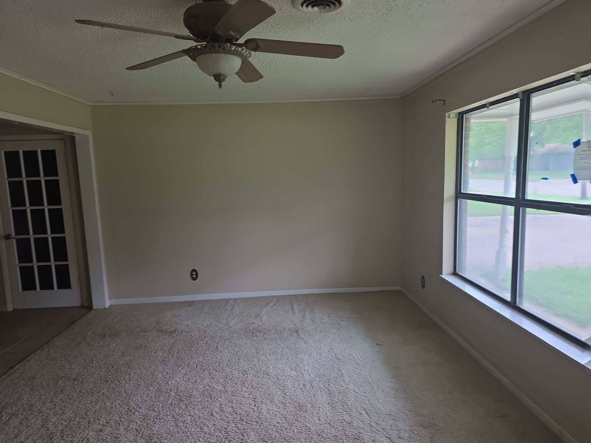 709 Lee Street Bowie TX 76230