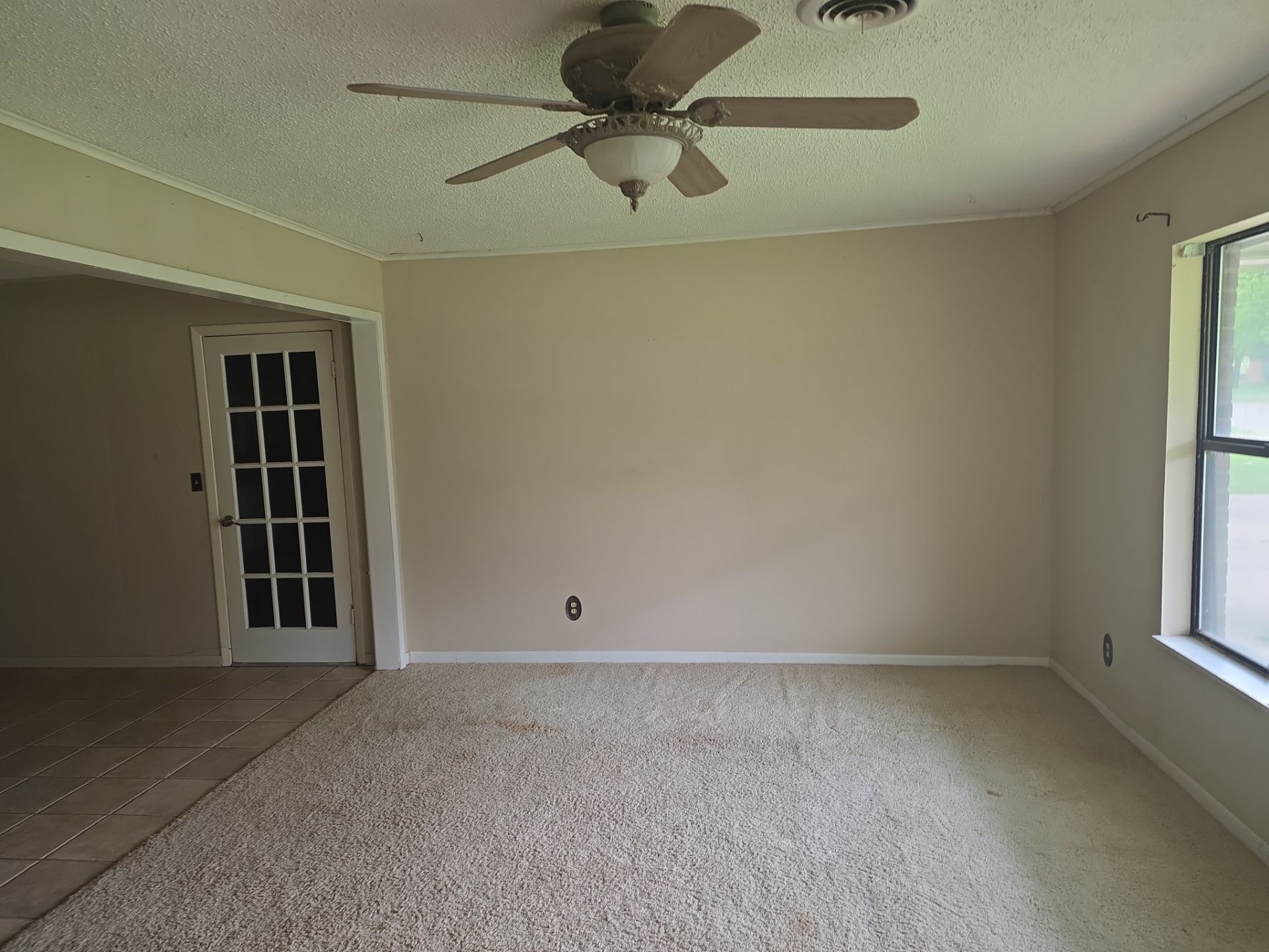 709 Lee Street Bowie TX 76230