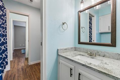 1821 Wyster Drive Garland TX 75040