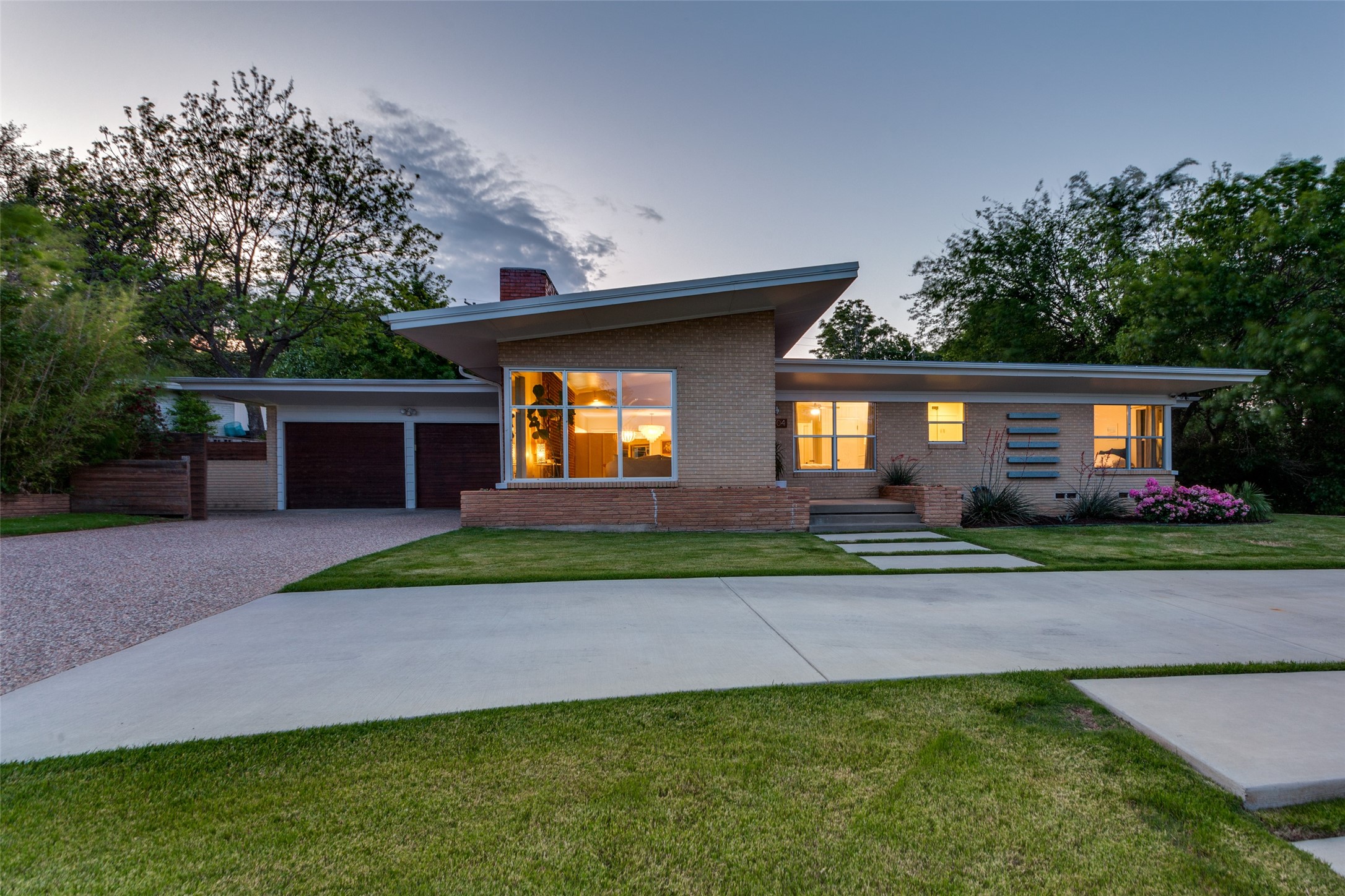 6704 Woodstock Road Fort Worth TX 76116