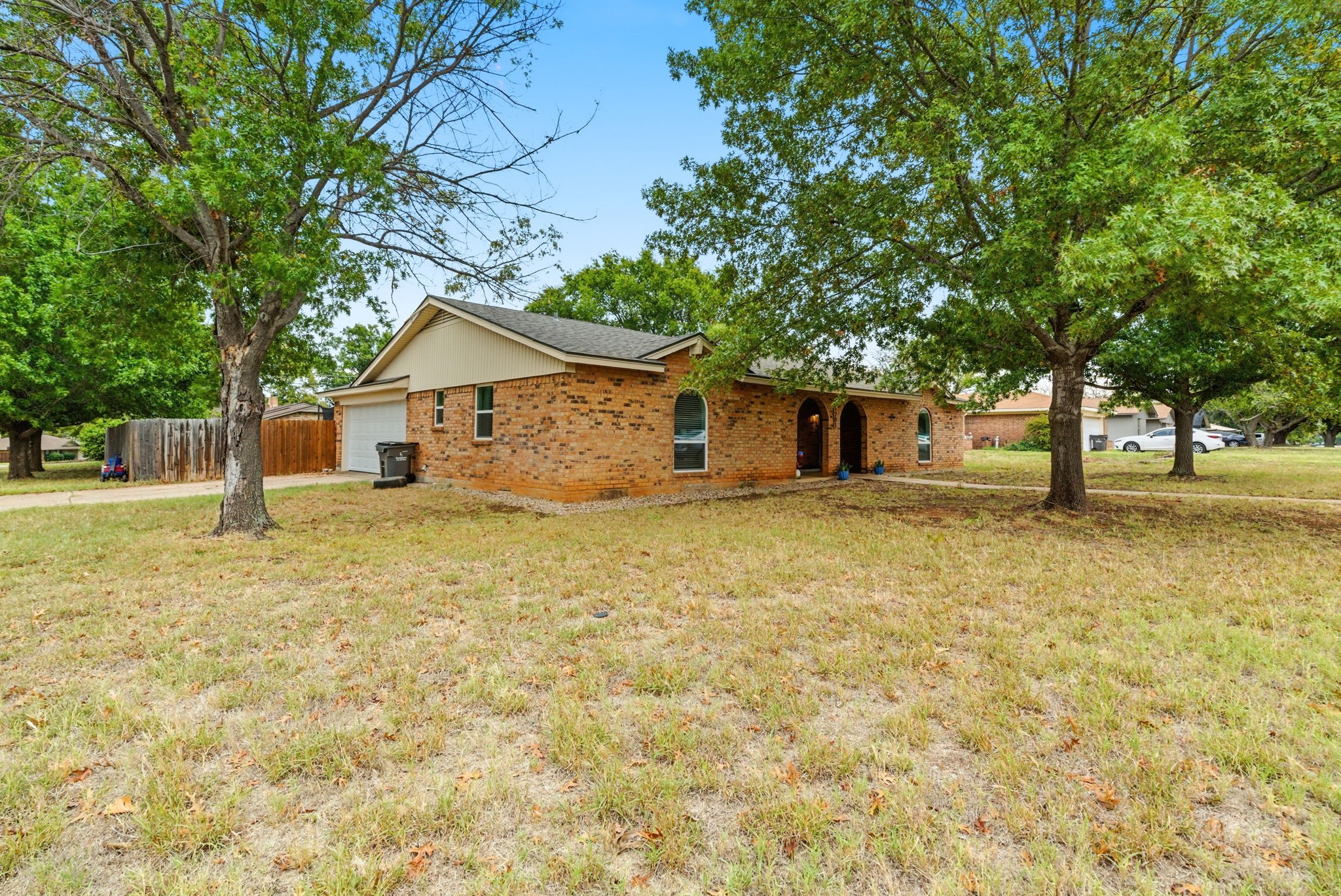 1201 Randy Graham TX 76450
