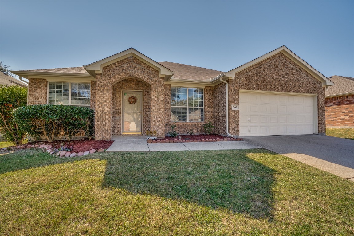 705 Fannin Lane Mansfield TX 76063
