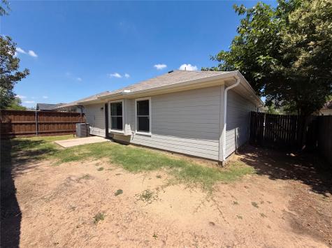 2824 Saint Bernard Drive Dallas TX 75233