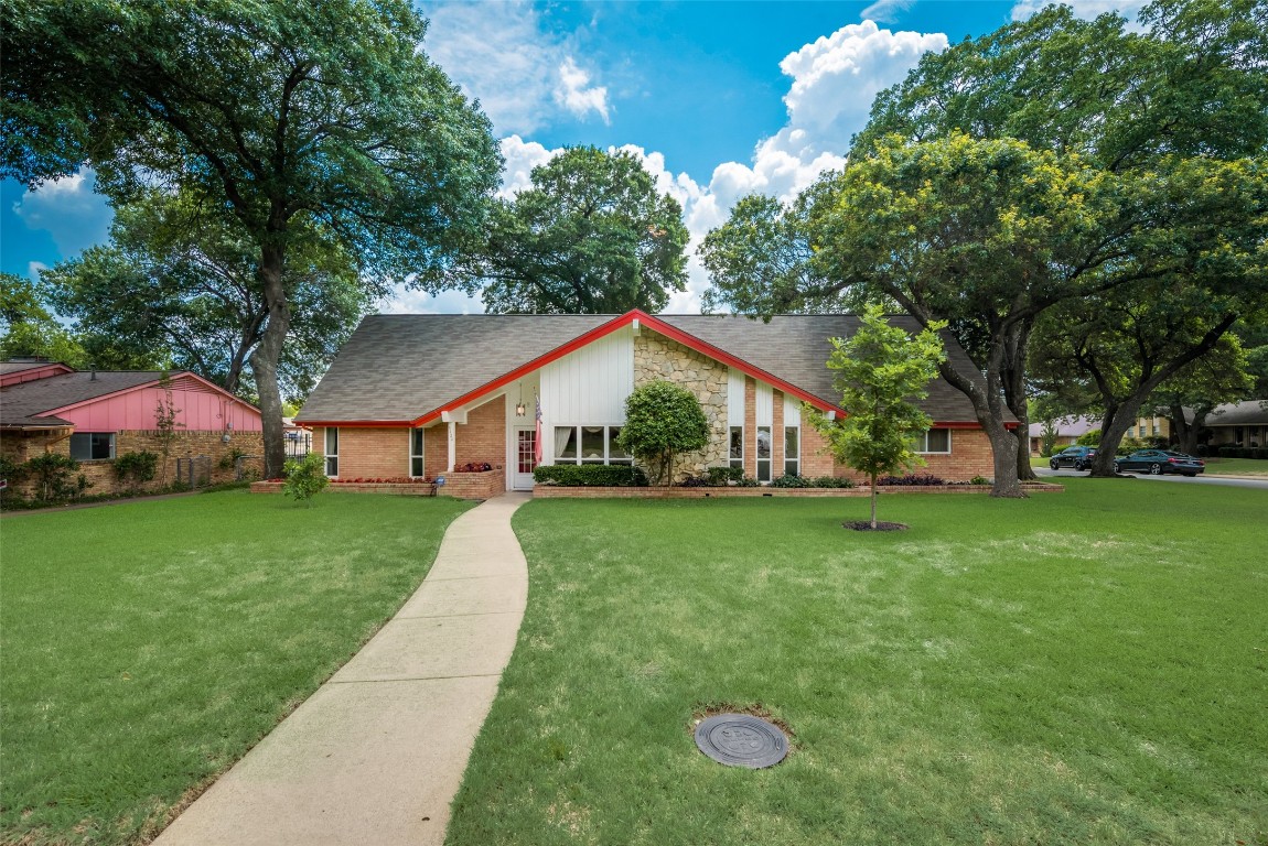 3420 Shady Hollow Lane Dallas TX 75233