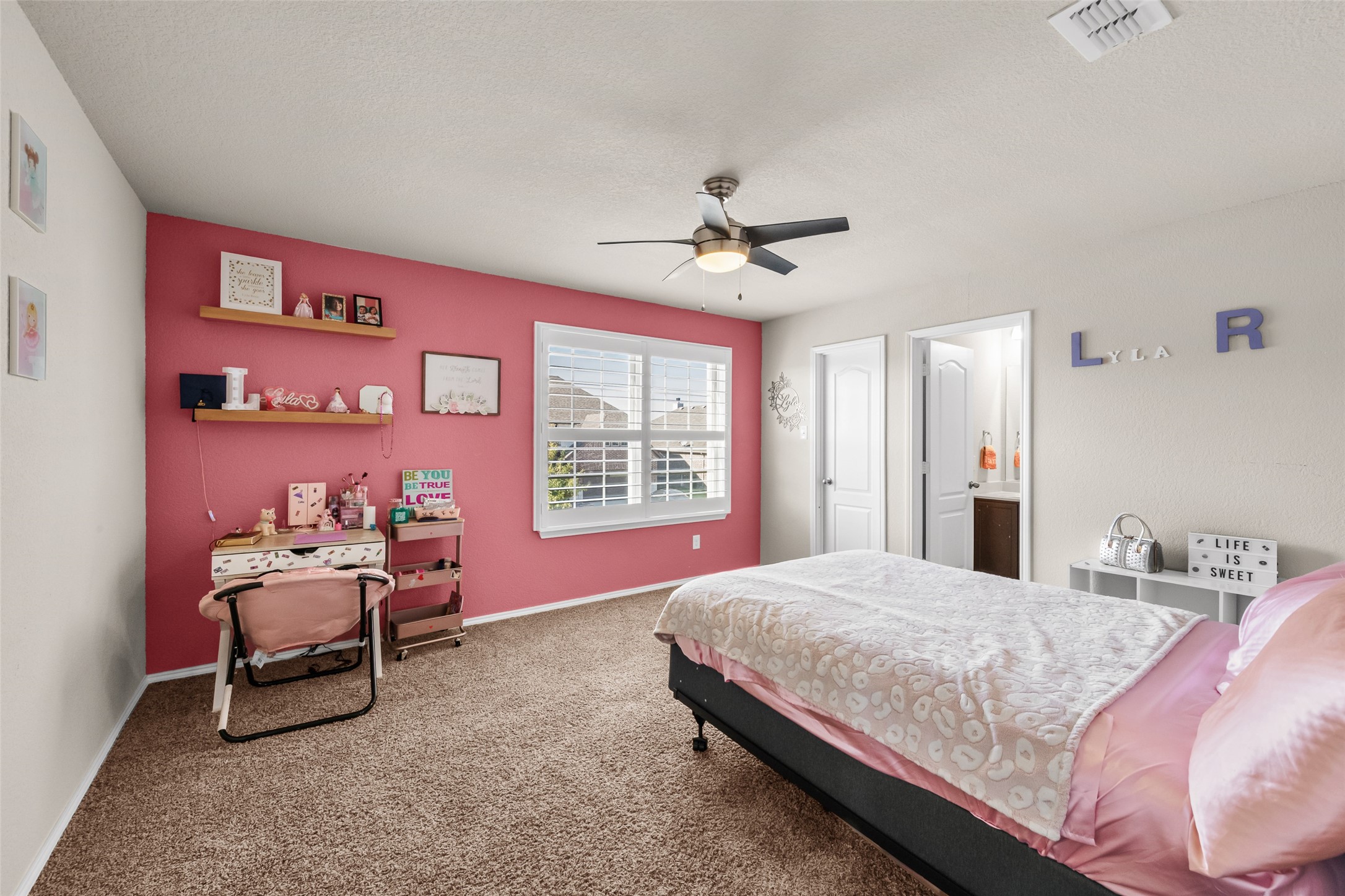 3709 Juniperio Street Denton TX 76208