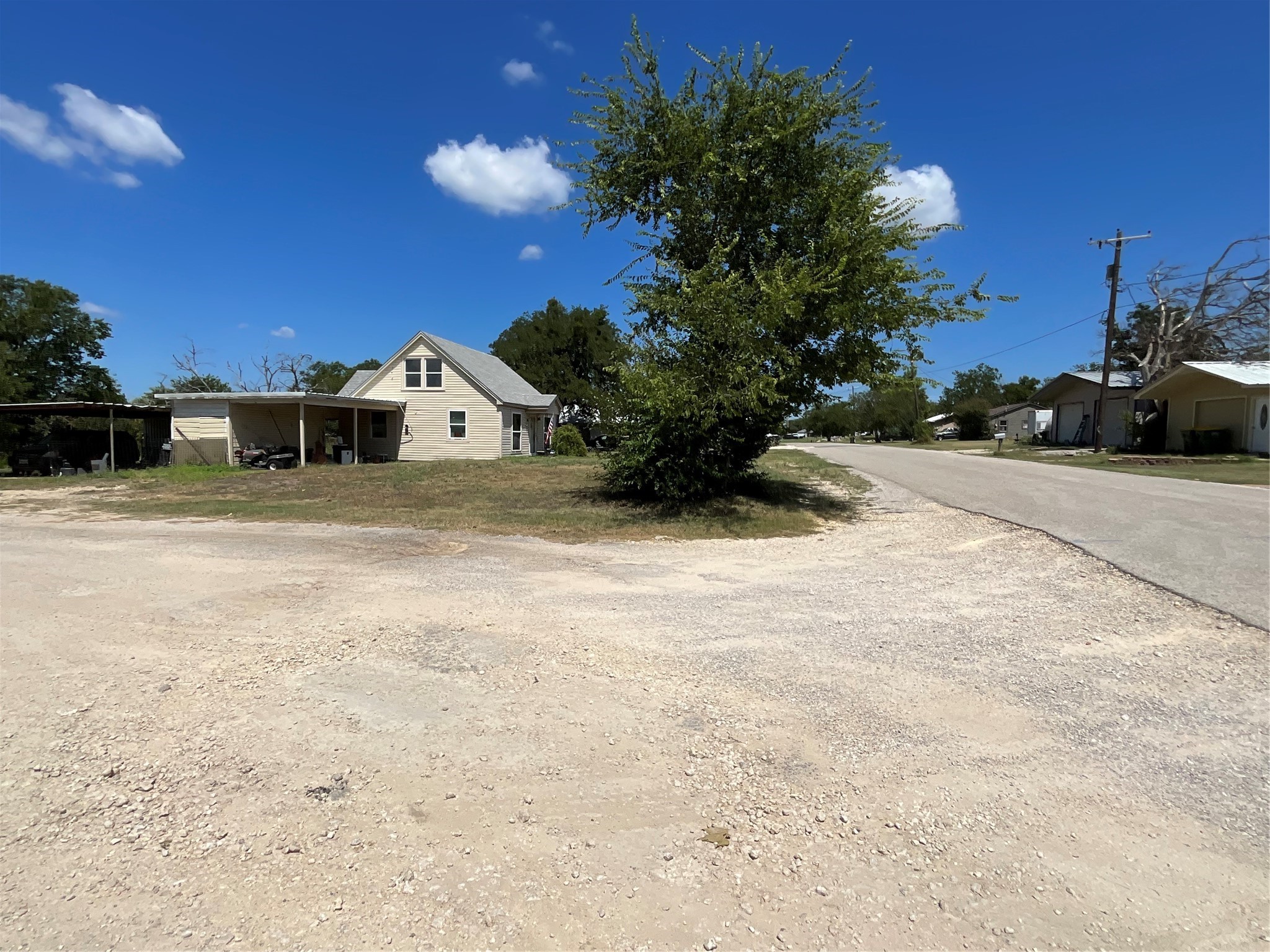 302 Hillcrest Street Hico TX 76457