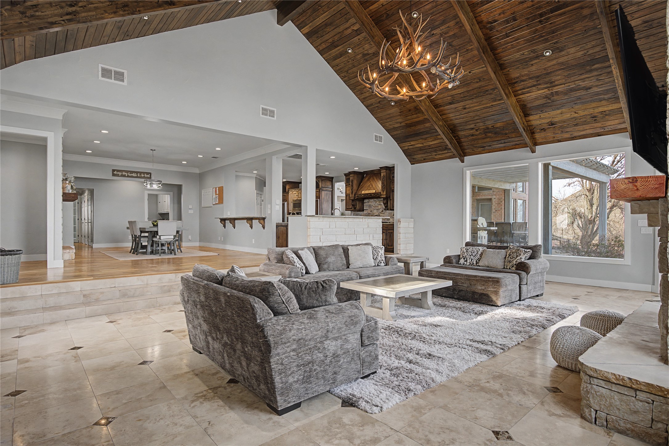 113 Club House Drive Weatherford TX 76087