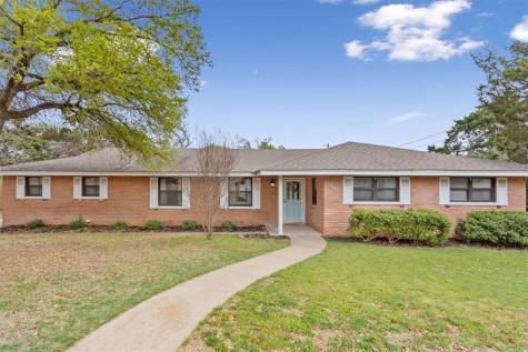 409 Wooded Crest Drive Woodway TX 76712