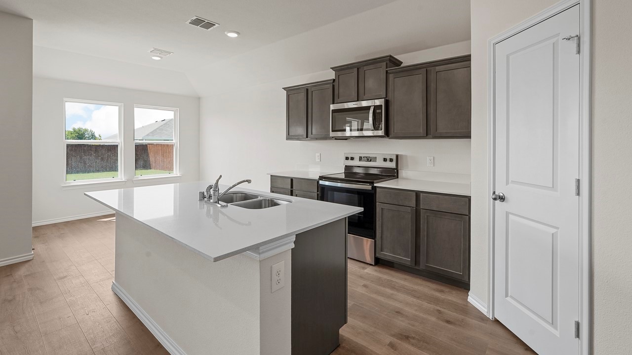 1675 Mantle Road Crandall TX 75114