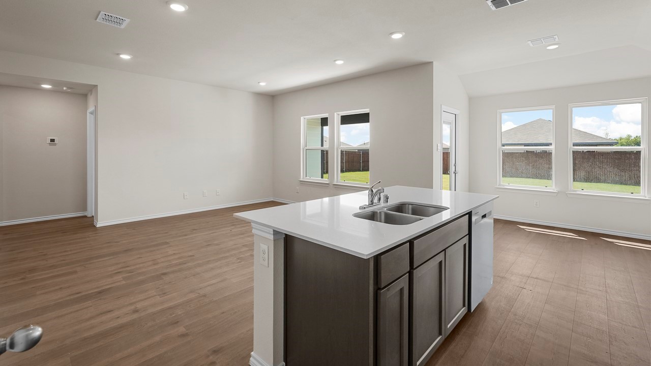 1675 Mantle Road Crandall TX 75114
