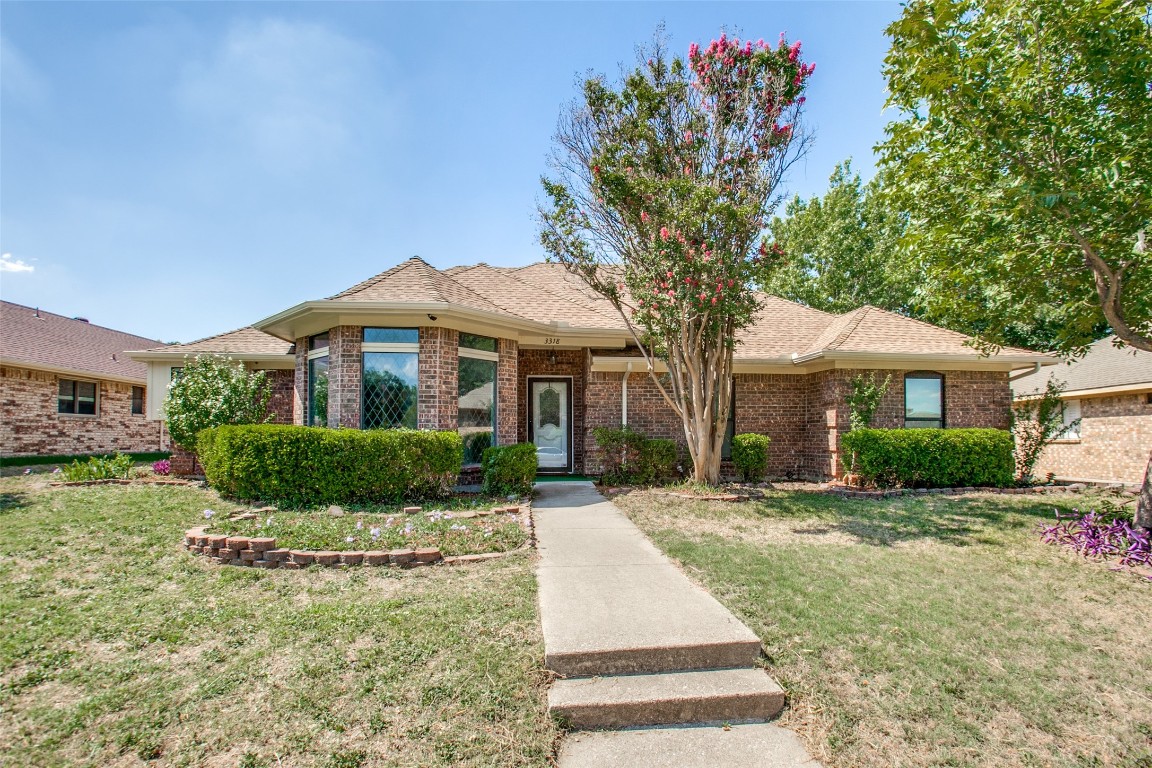 3318 Bending Oaks Trail Garland TX 75044