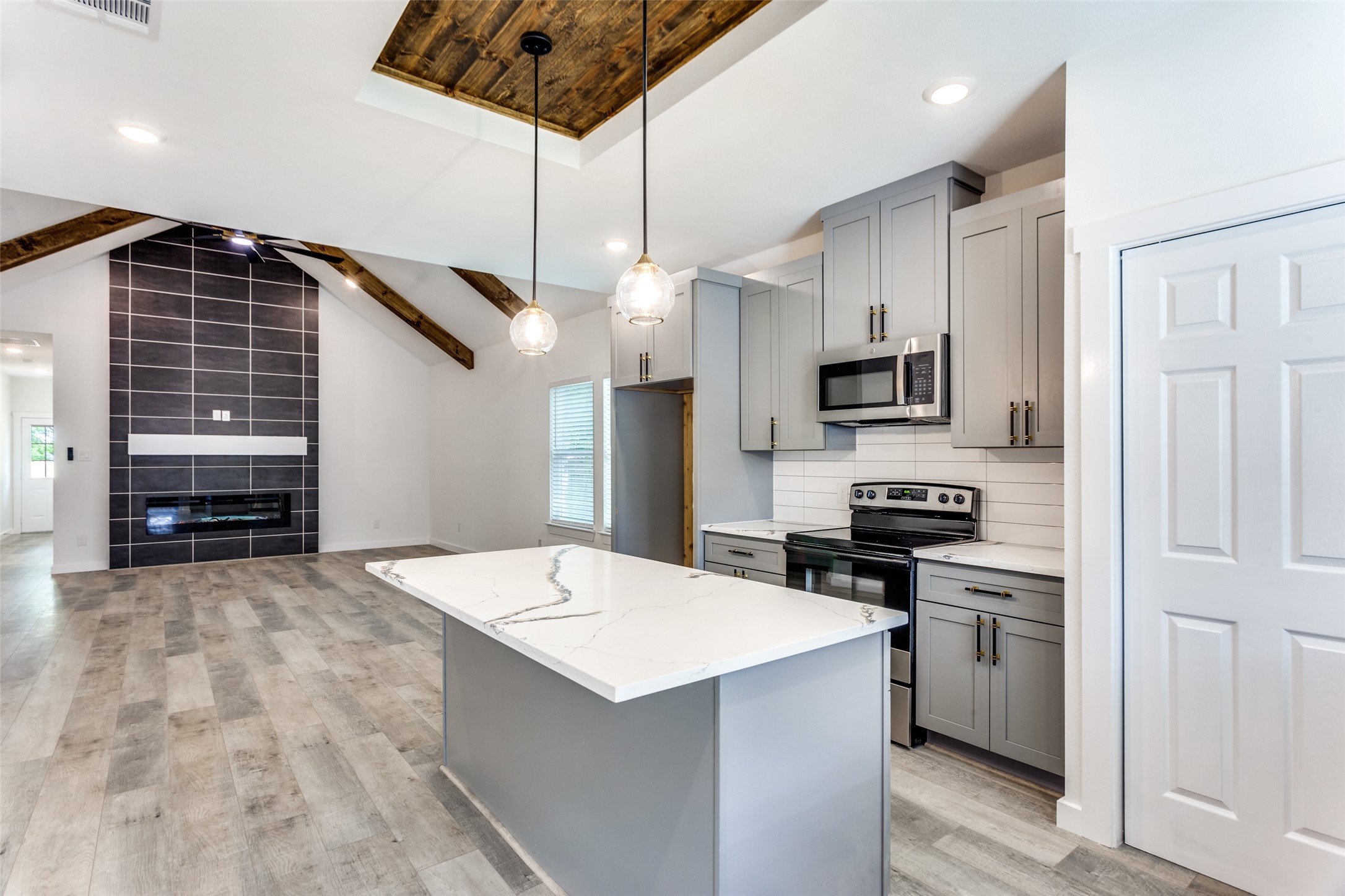 1329 Arizona Avenue Fort Worth TX 76104
