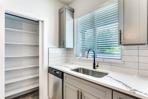 1329 Arizona Avenue Fort Worth TX 76104