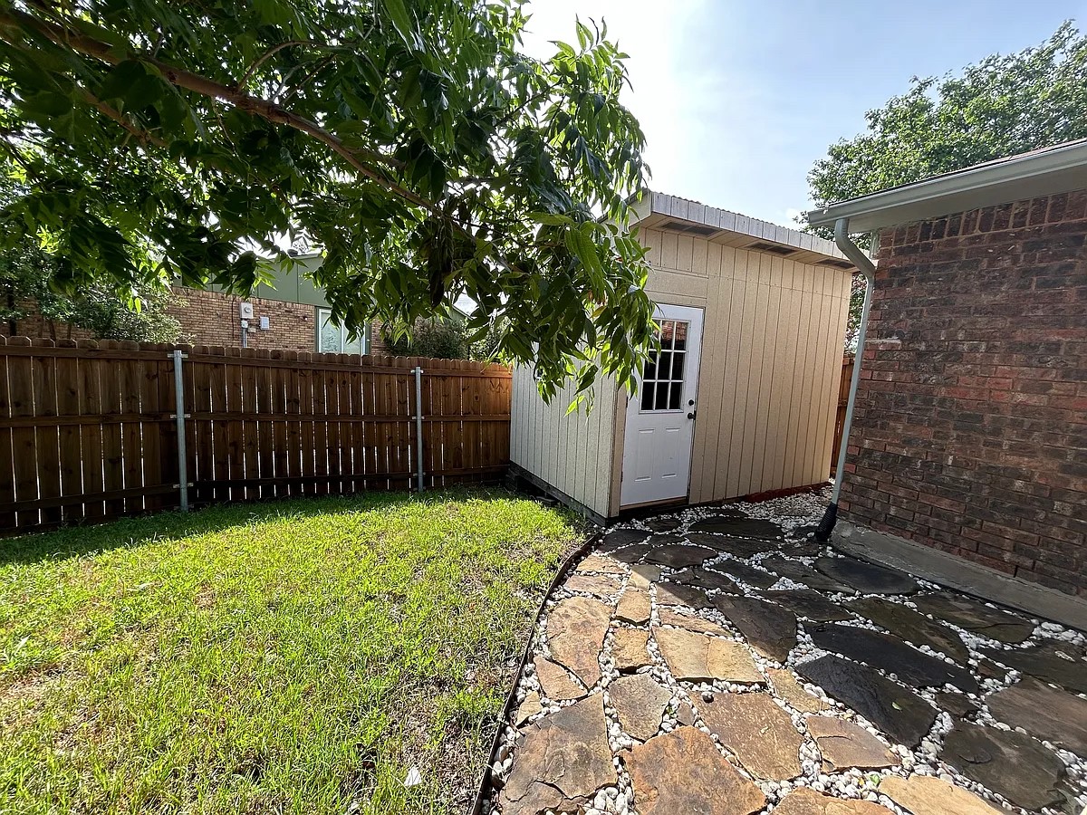 5584 Squires Drive The Colony TX 75056
