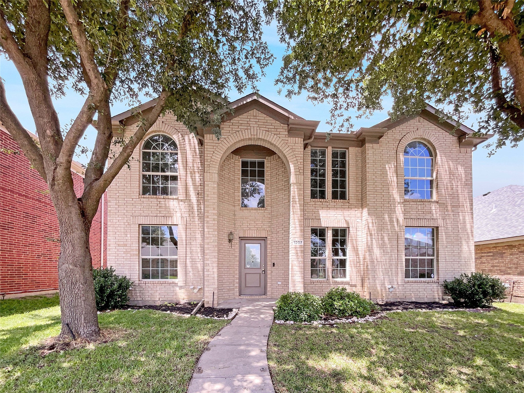 1207 Whitecreek Drive Glenn Heights TX 75154