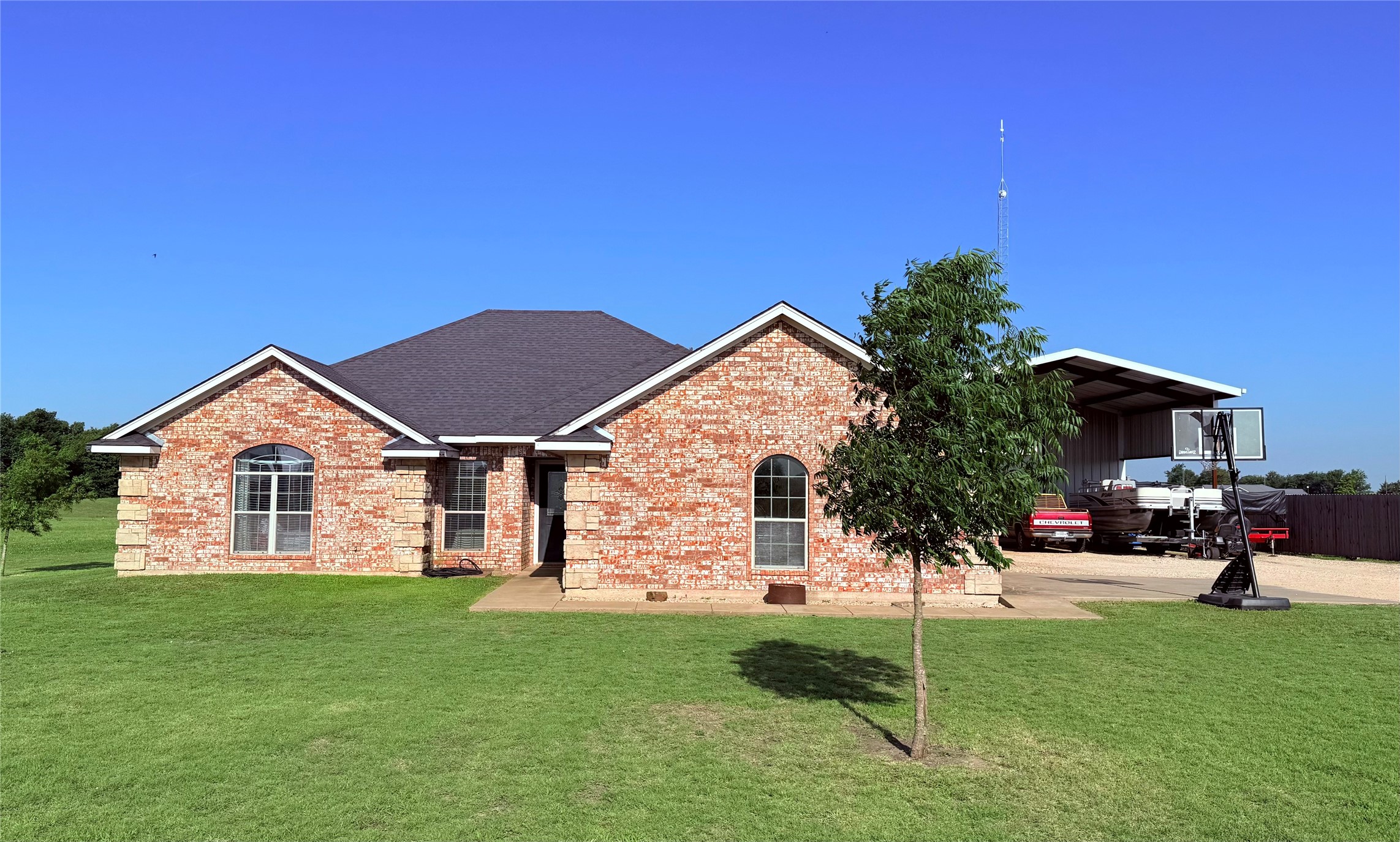 240 County Road 12550 Paris TX 75462