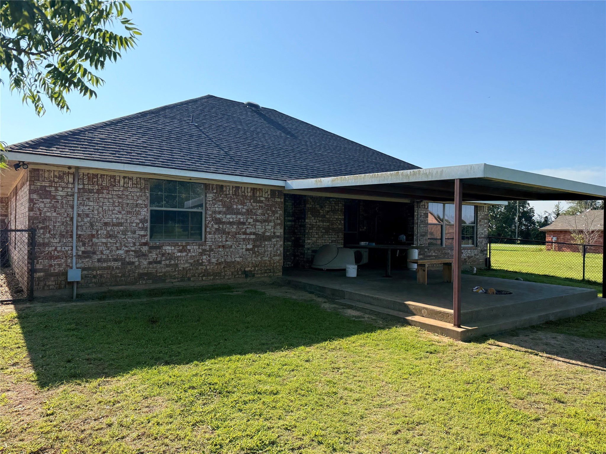 240 County Road 12550 Paris TX 75462