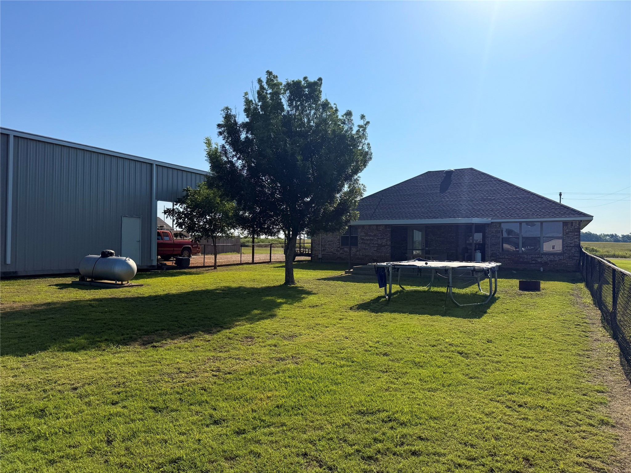 240 County Road 12550 Paris TX 75462