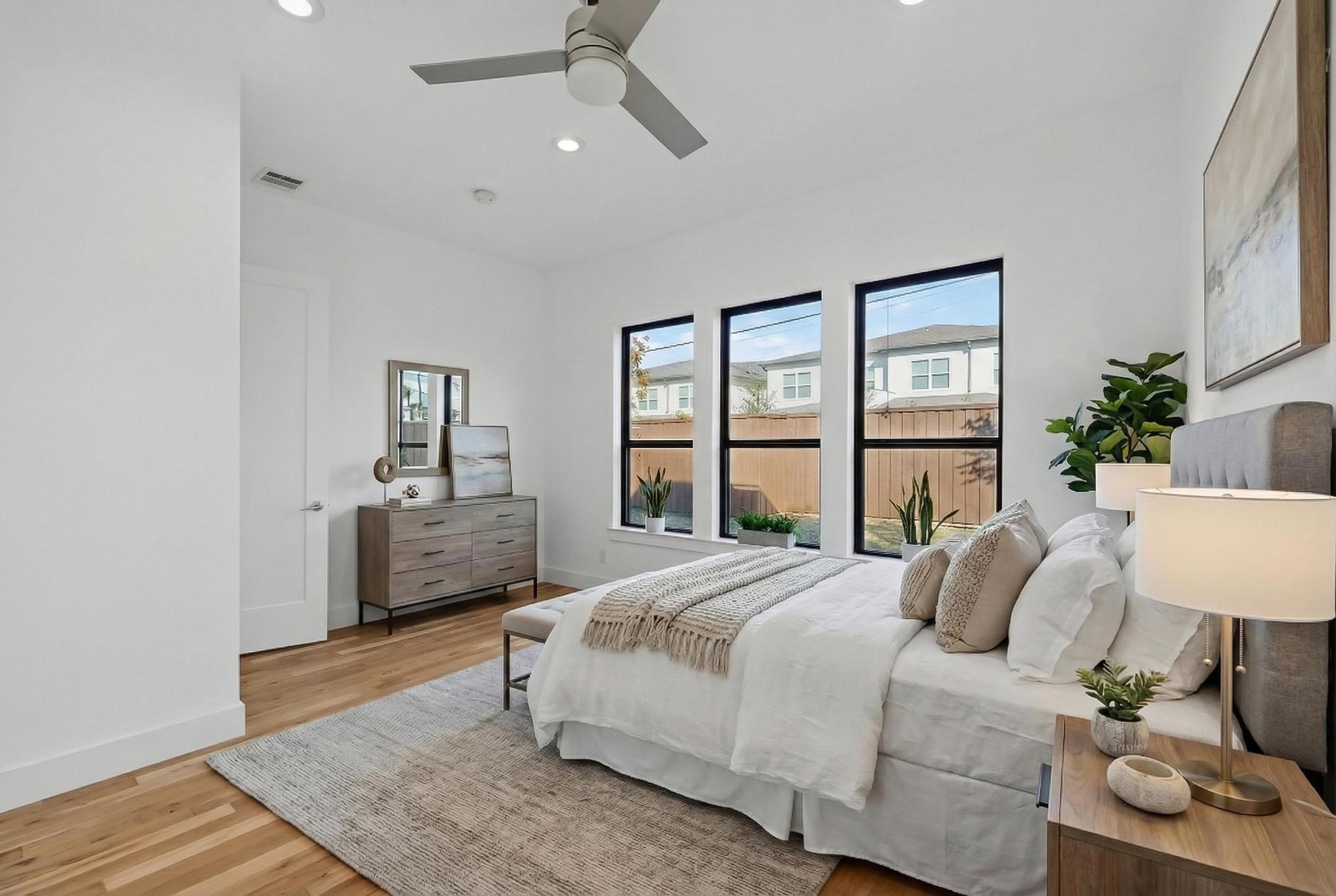4521 Cowan Avenue Dallas TX 75209