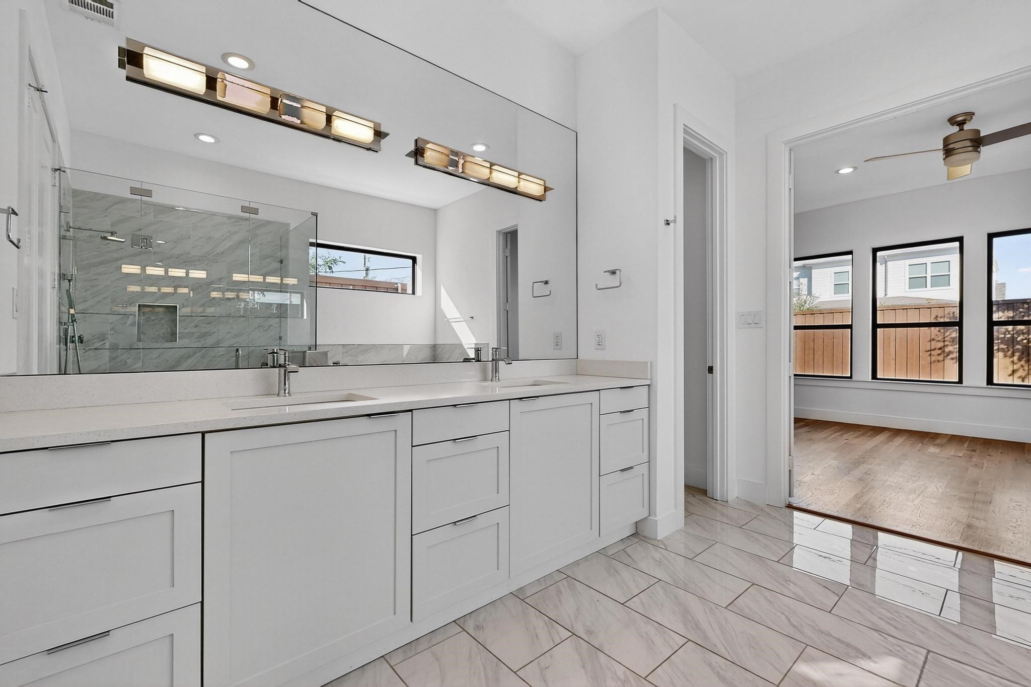 4521 Cowan Avenue Dallas TX 75209