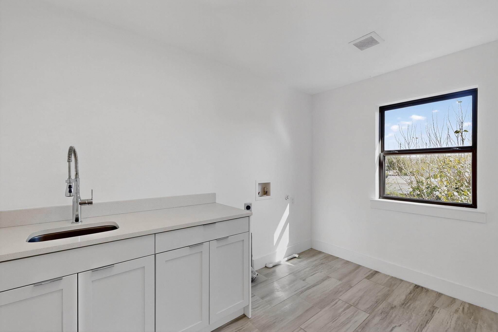 4521 Cowan Avenue Dallas TX 75209