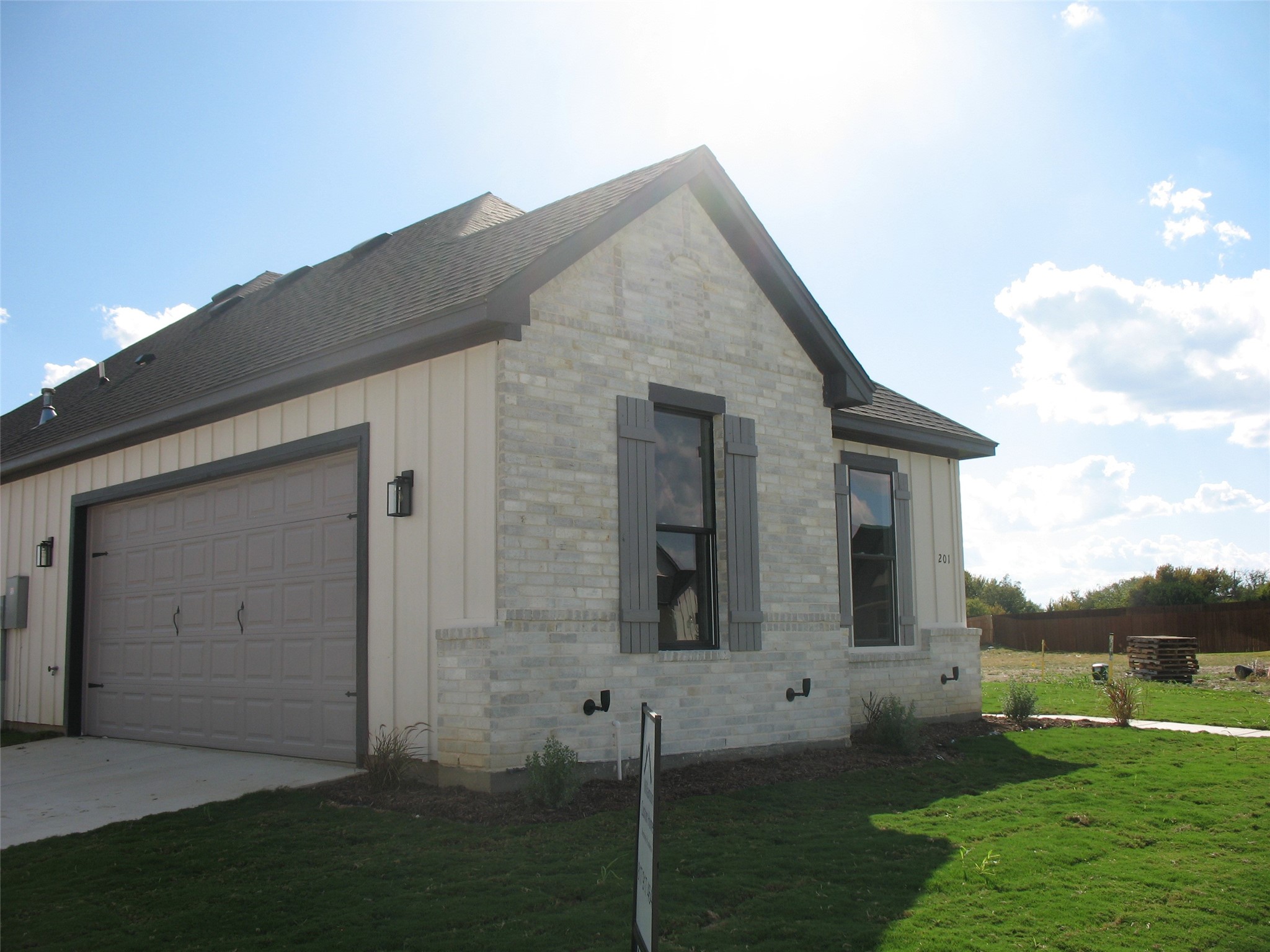 201 Cliff Court Godley TX 76044